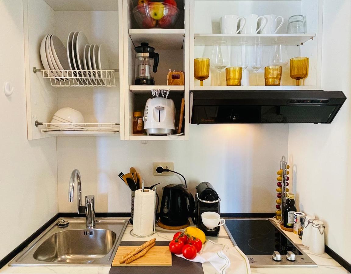メナッジョResidenza Victoriaアパートメント エクステリア 写真