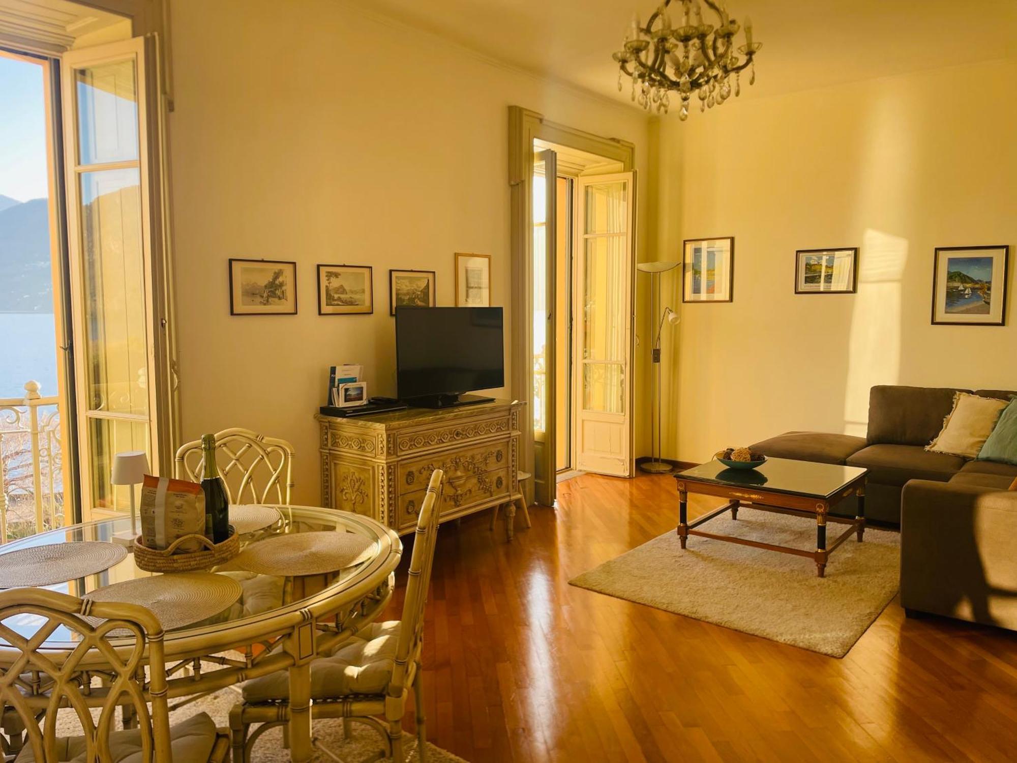 メナッジョResidenza Victoriaアパートメント エクステリア 写真
