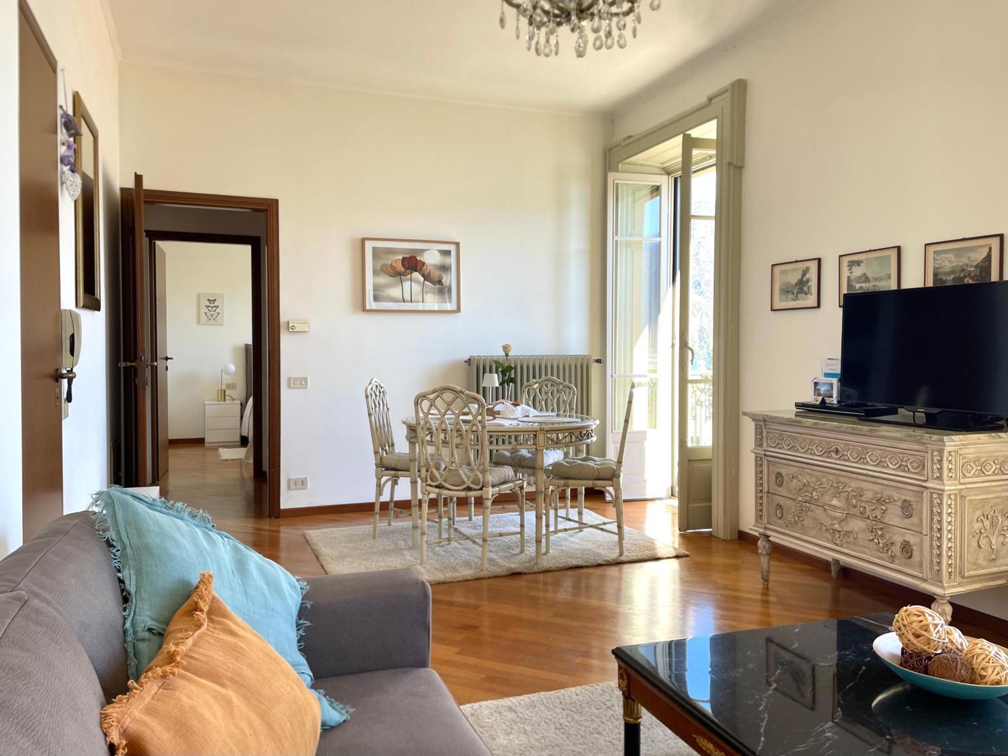 メナッジョResidenza Victoriaアパートメント エクステリア 写真